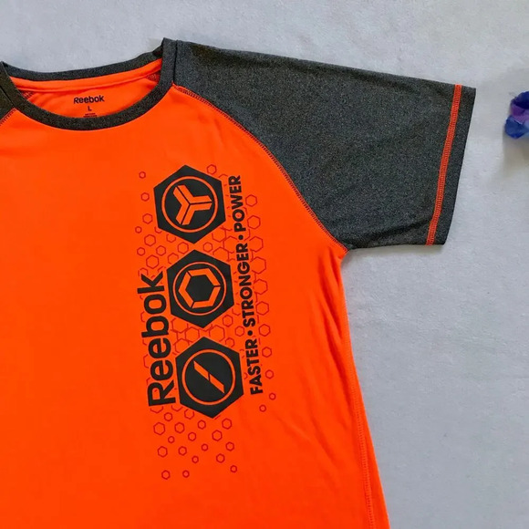 Reebok and Tapout New Top Bundle Boys L (14/16) - Picture 3 of 12